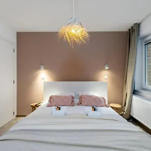 raphaelle-trendy-appartement-met-2-slaapkamers.bruges-hotels.info/